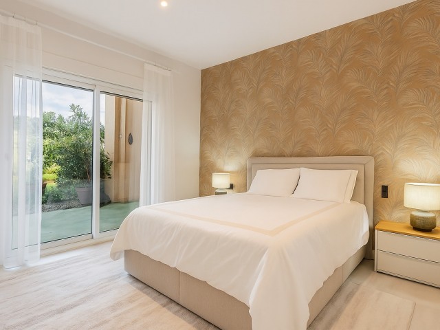 4 Bedrooms Apartment in Nueva Andalucía