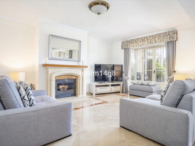 3 Soveroms Rekkehus i Nueva Andalucía