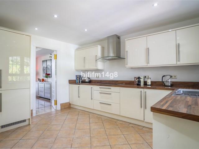 3 Soveroms Rekkehus i Nueva Andalucía