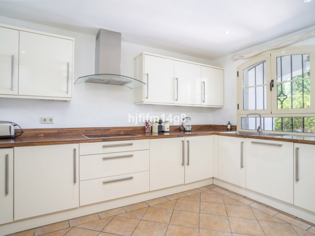 3 Soveroms Rekkehus i Nueva Andalucía