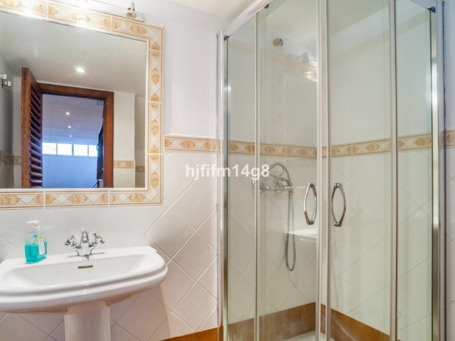 3 Soveroms Rekkehus i Nueva Andalucía