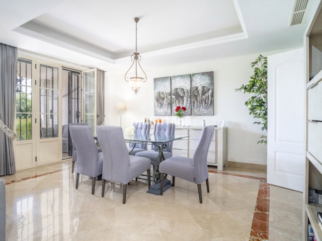 3 Soveroms Rekkehus i Nueva Andalucía