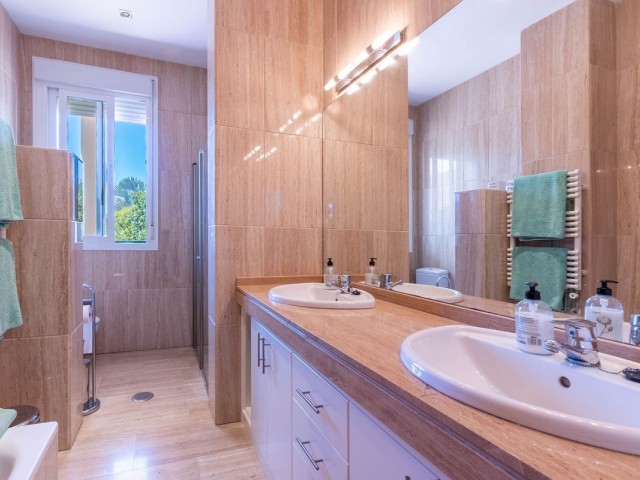 4 Bedrooms Villa in Mijas Golf