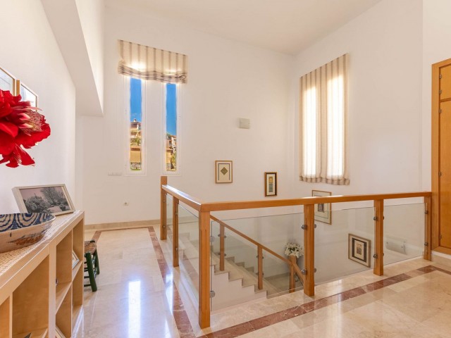 4 Bedrooms Villa in Mijas Golf