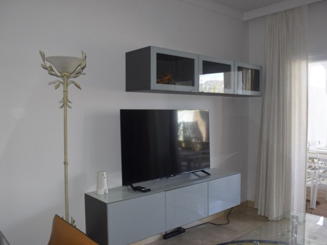 2 Bedrooms Apartment in Nueva Andalucía