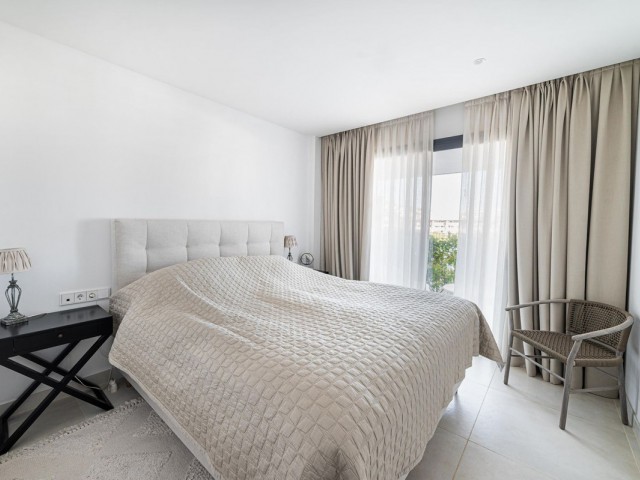 2 Soveroms Leilighet i Higueron