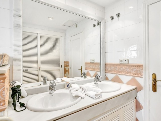 3 Sovrums Lägenhet i Marbella