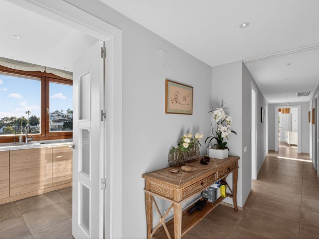 Penthouse in Altos de los Monteros