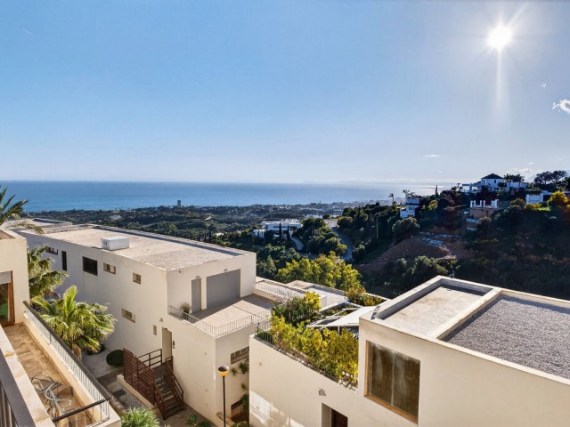 Penthouse in Altos de los Monteros