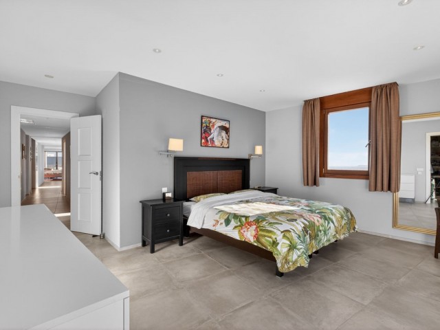 Penthouse in Altos de los Monteros