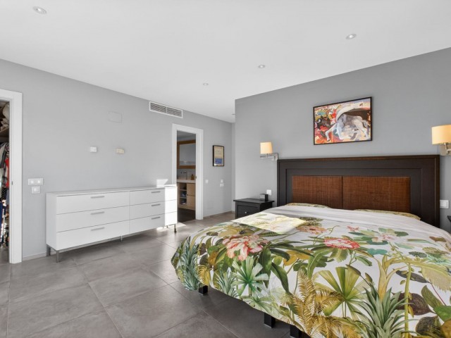 Penthouse in Altos de los Monteros