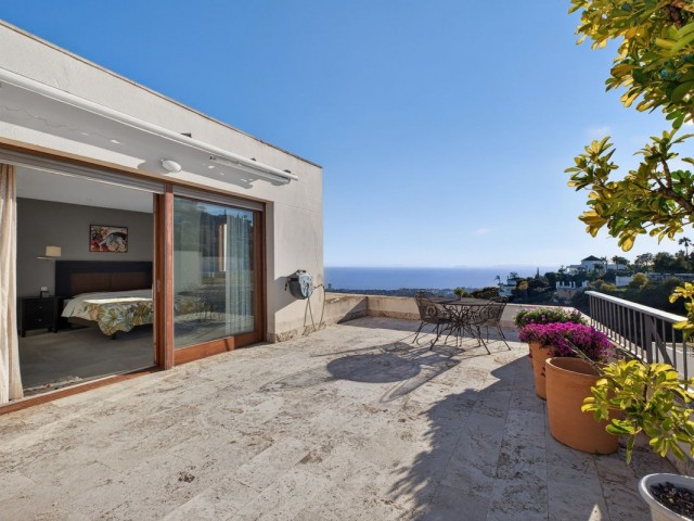 Penthouse in Altos de los Monteros