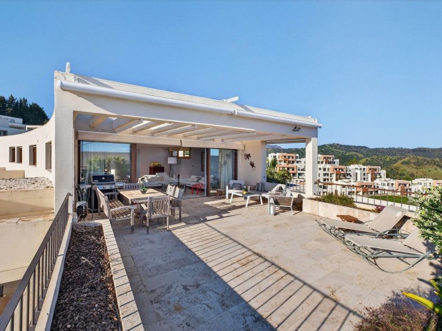 Penthouse in Altos de los Monteros