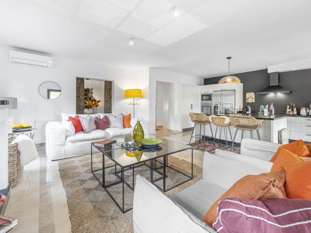 4 Bedrooms Villa in Sotogrande Alto