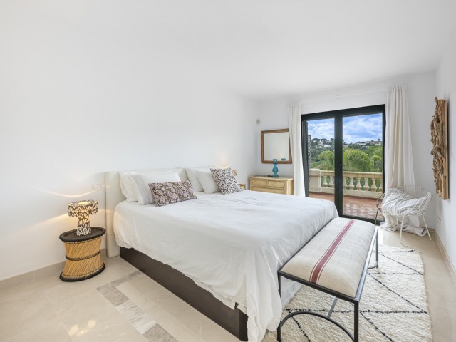 4 Bedrooms Villa in Sotogrande Alto