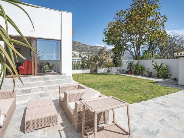 4 Bedrooms Villa in Benalmadena Pueblo