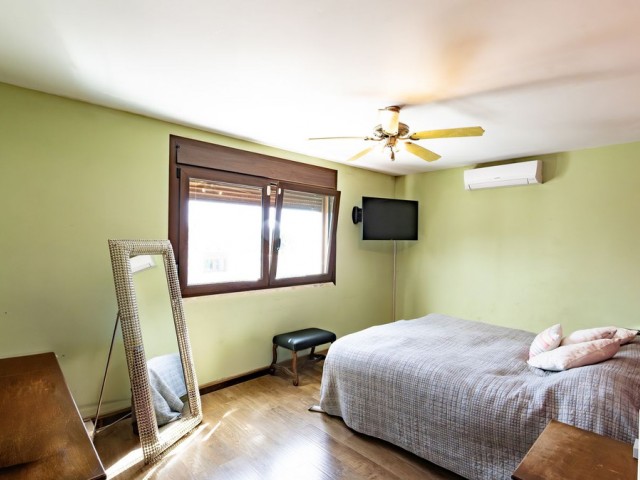 4 Bedrooms Villa in Benalmadena Pueblo