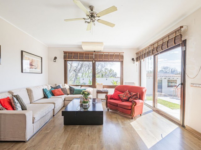 4 Bedrooms Villa in Benalmadena Pueblo