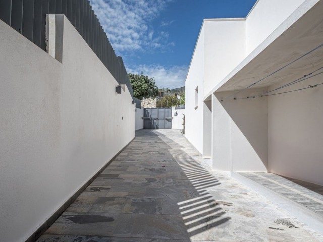 4 Bedrooms Villa in Benalmadena Pueblo