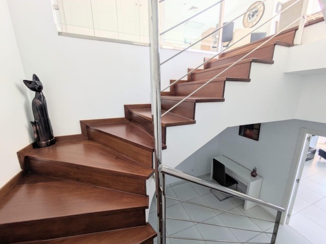 4 Sovrums Villa i Torremuelle