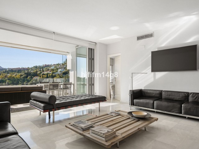 3 Bedrooms Apartment in Benahavís