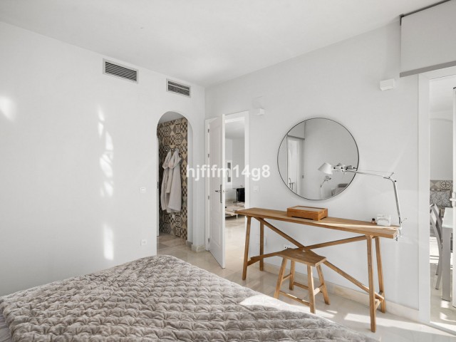 3 Bedrooms Apartment in Benahavís