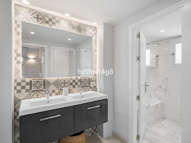 3 Bedrooms Apartment in Benahavís