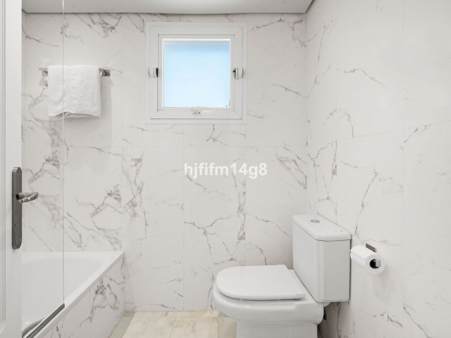 3 Bedrooms Apartment in Benahavís