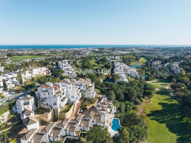 3 Bedrooms Apartment in Benahavís