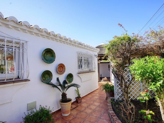Villa avec 3 Chambres  à Estepona