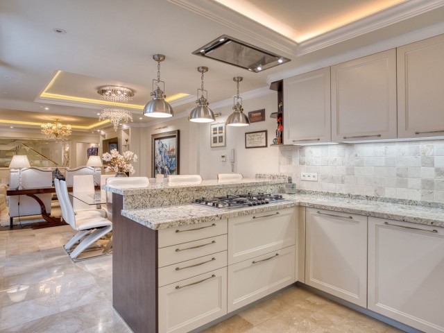 4 Bedrooms Townhouse in Marbella