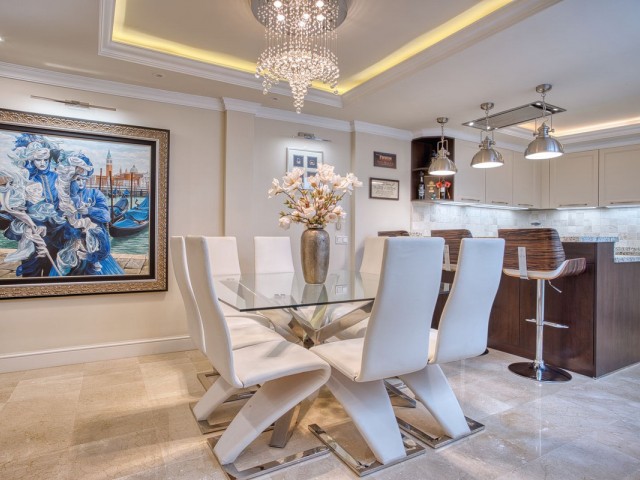 4 Bedrooms Townhouse in Marbella