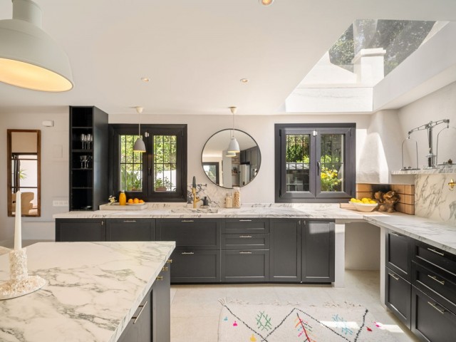 4 Bedrooms Townhouse in Marbella