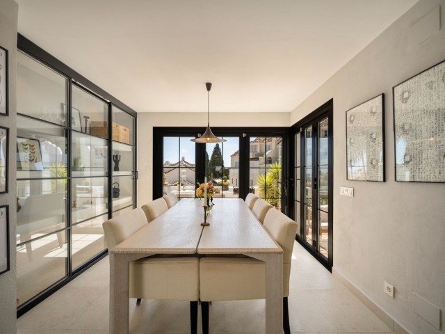 4 Bedrooms Townhouse in Marbella