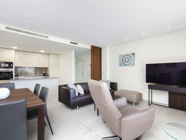 2 Bedrooms Apartment in Nueva Andalucía