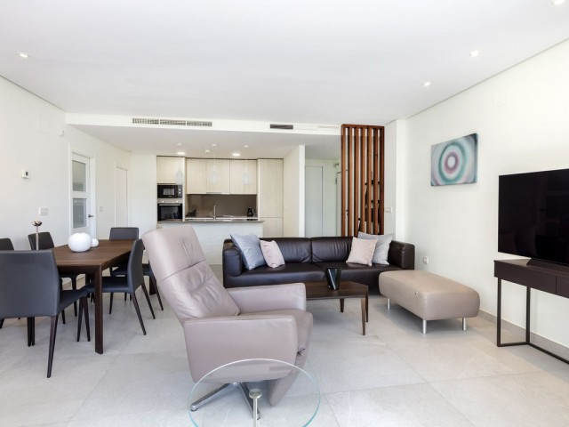 2 Bedrooms Apartment in Nueva Andalucía