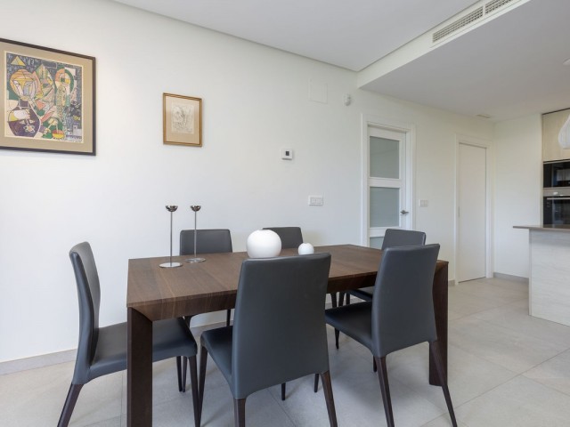 2 Bedrooms Apartment in Nueva Andalucía