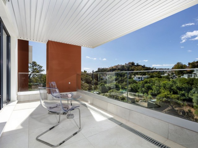 2 Bedrooms Apartment in Nueva Andalucía