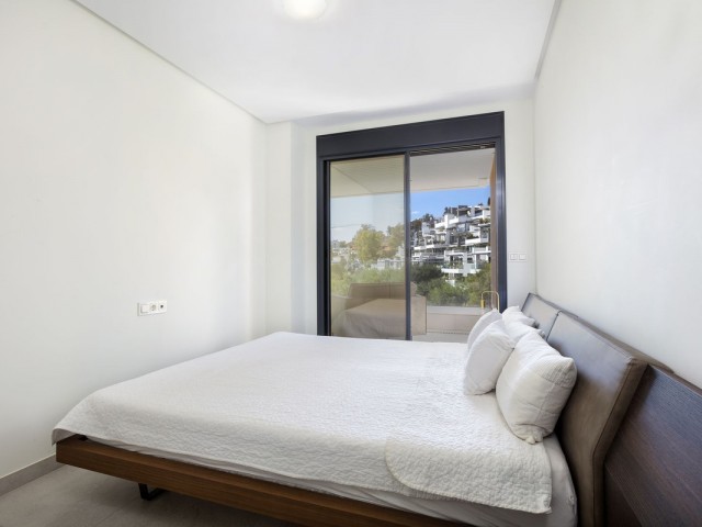 2 Bedrooms Apartment in Nueva Andalucía