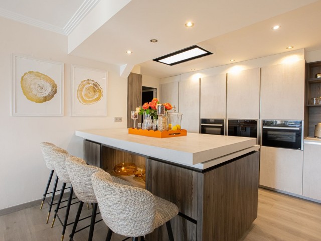 4 Bedrooms Apartment in Benahavís