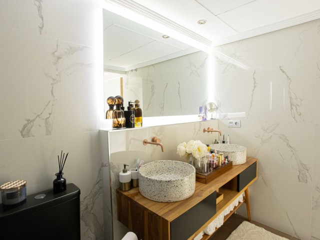 4 Bedrooms Apartment in Benahavís