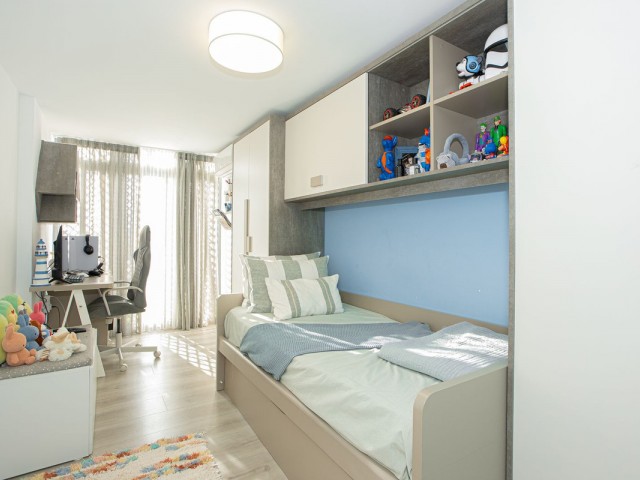 4 Bedrooms Apartment in Benahavís