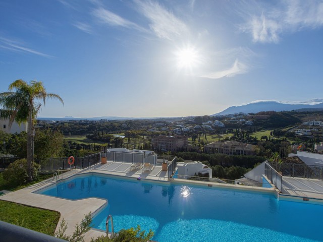 4 Bedrooms Apartment in Benahavís