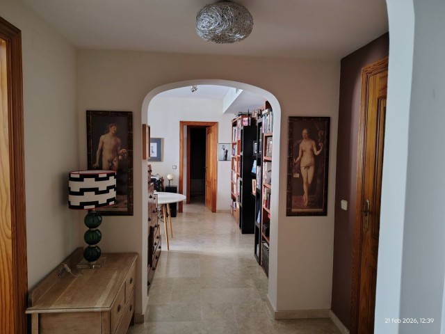 2 Bedrooms Apartment in Estepona