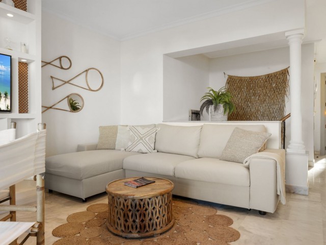 2 Bedrooms Apartment in Nueva Andalucía