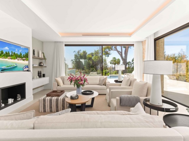 5 Bedrooms Villa in San Pedro de Alcántara