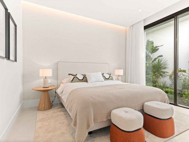 5 Bedrooms Villa in San Pedro de Alcántara