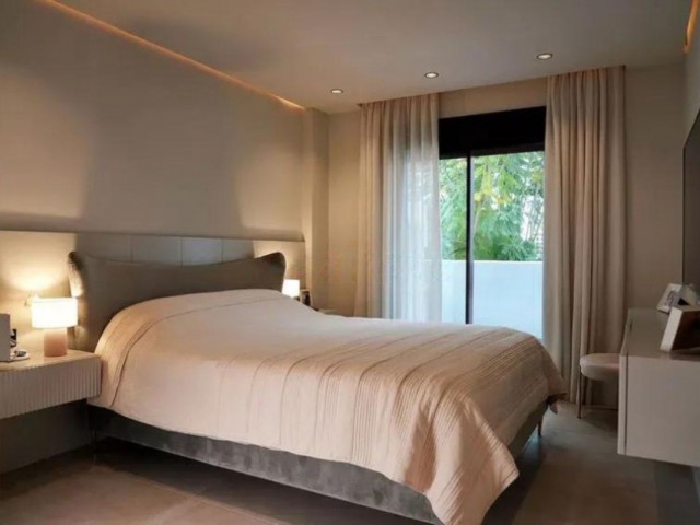 3 Makuuhuoneen Huoneisto Nueva Andalucía