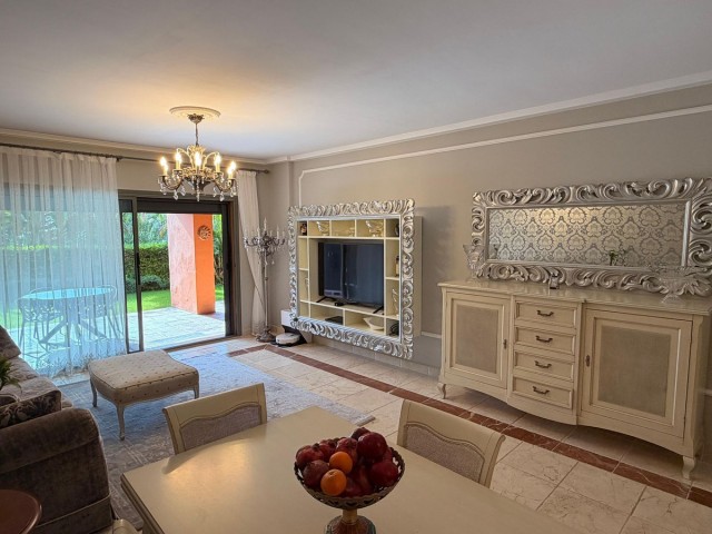 3 Bedrooms Apartment in Estepona