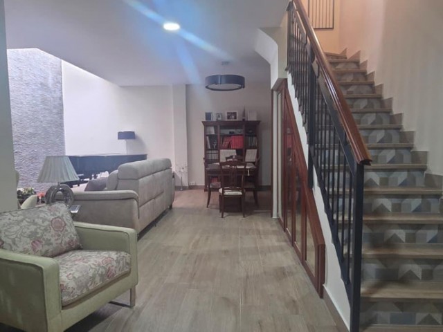 4 Bedrooms Townhouse in Fuengirola